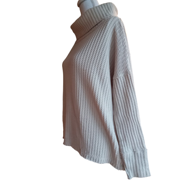 Free People Cream Sweater - Picture 2 of 9